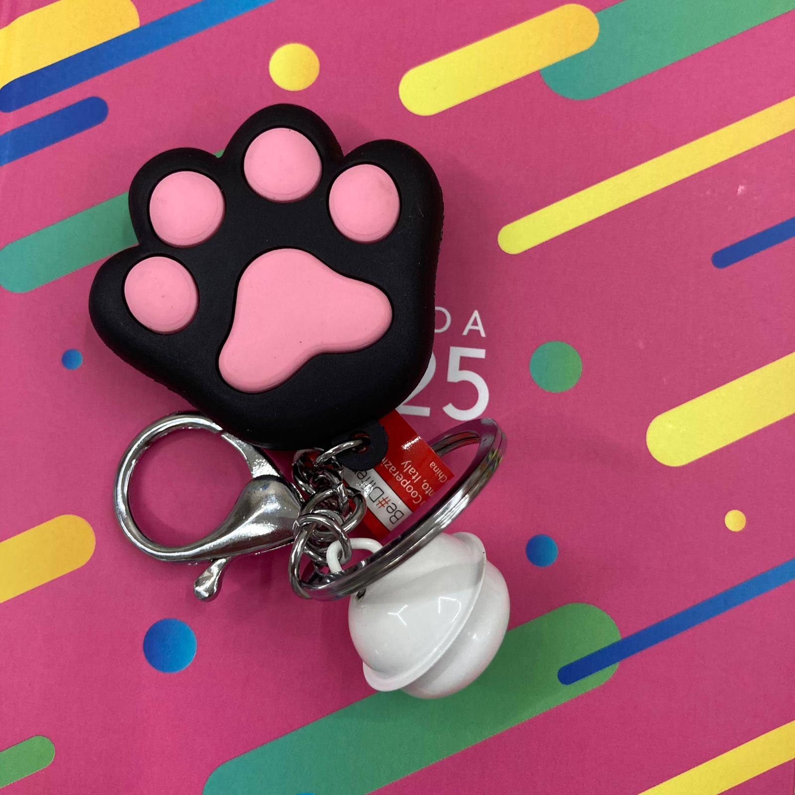 Portachiavi zampa colorato morbido