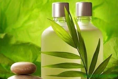Shampoo senza solfati: benefici e come sceglierlo per la salute dei capelli