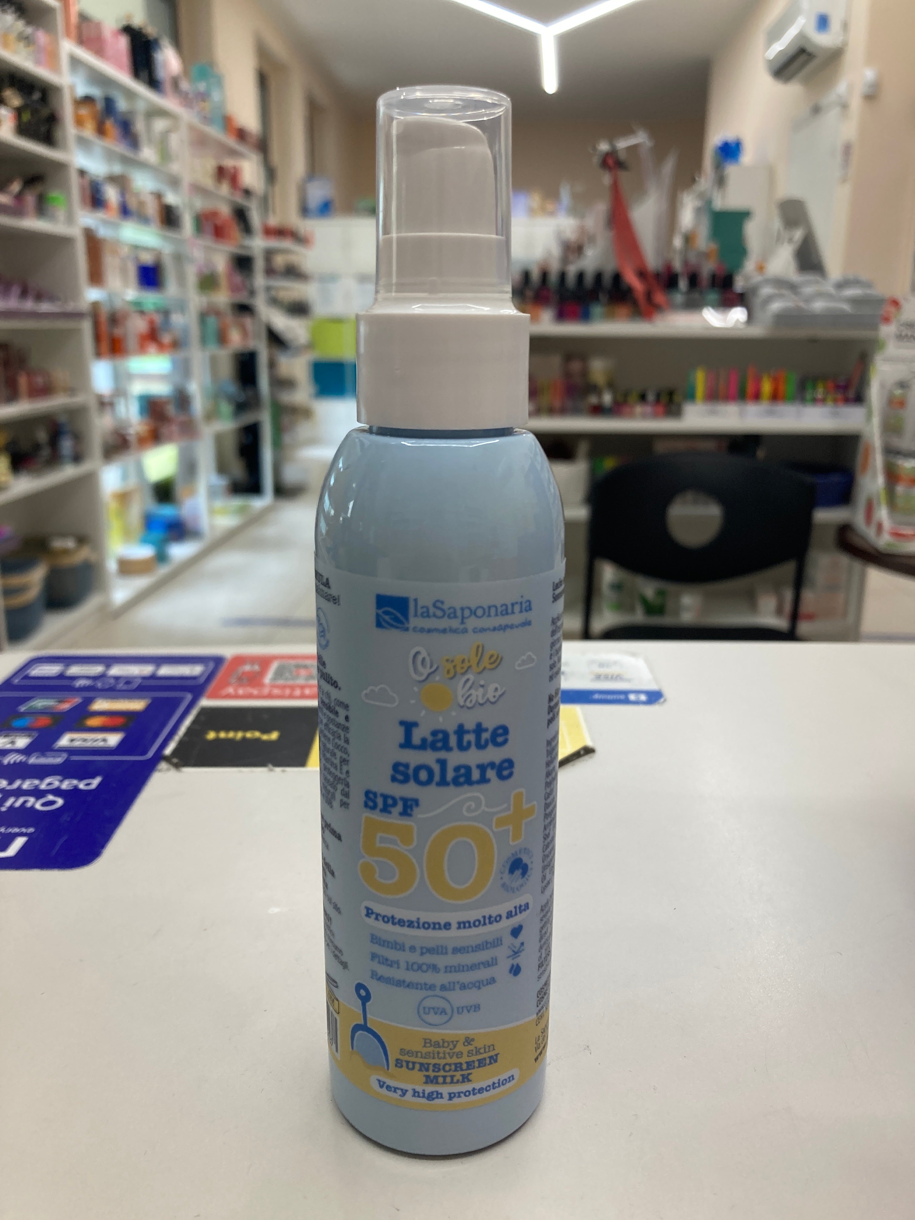 Latte solare SPF 50+ bimbi e pelli sensibili